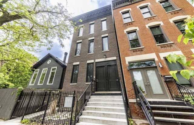 1638 N Sedgwick photos photos