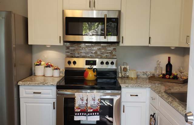 7872 Scarlett Dr Gallery 4