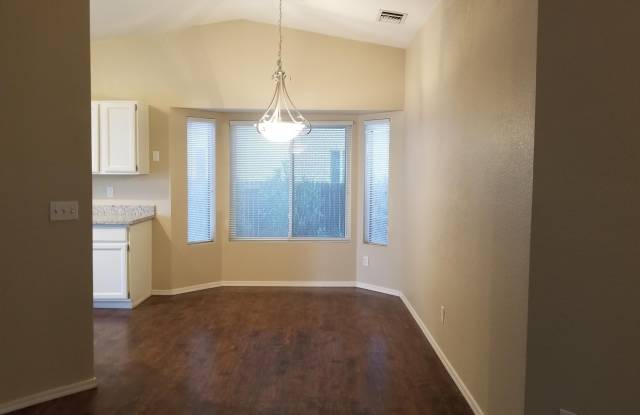 2617 W Lazybrook Drive Gallery 3