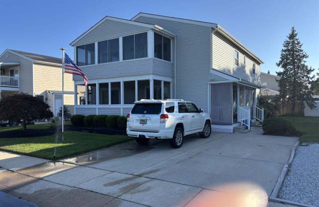 416 N Wissahickon Gallery 1