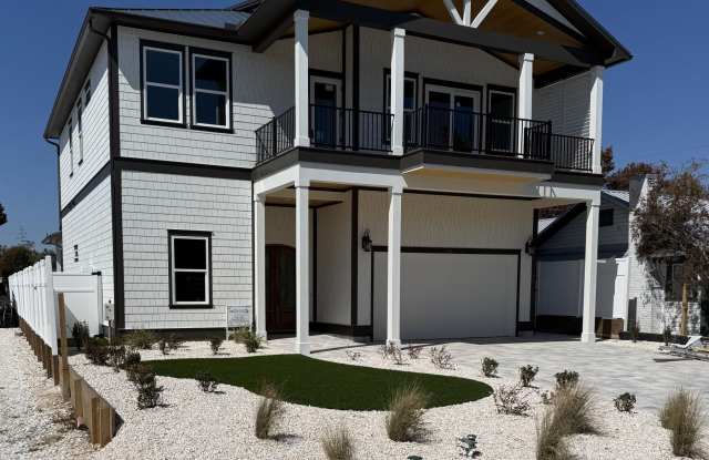 121 Placido Place Gallery 1