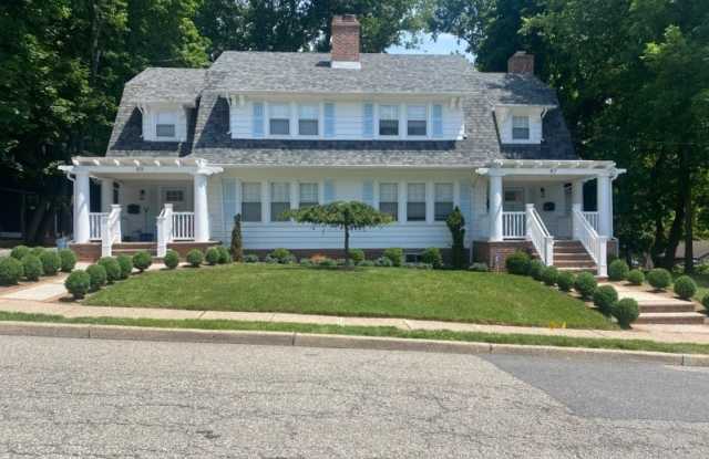 47 Lawrence Ave photos photos