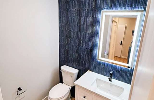 135 E Park Ave Apt 2A Gallery 4