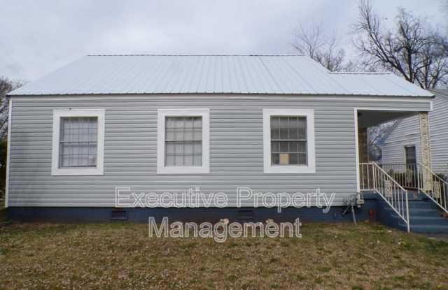2520 Avenue L photos photos