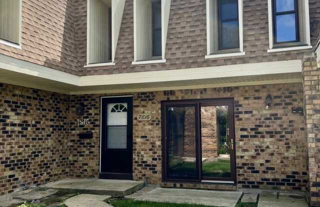 7816 WOODWARD Avenue photos photos