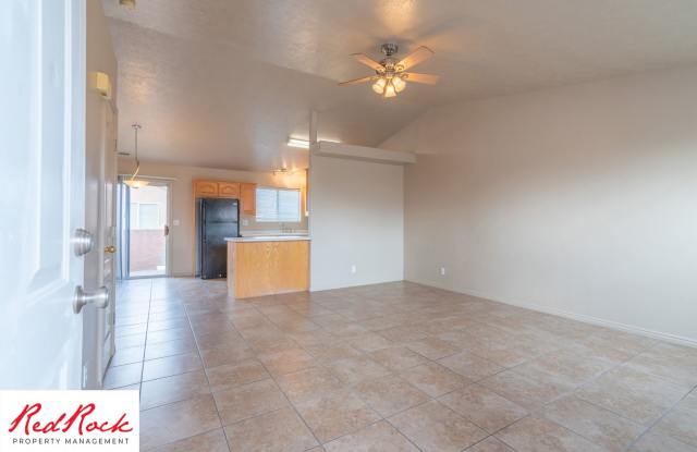 Dog Friendly, 2 Bedroom 2 Bathroom Townhome - 1178 East 300 South, St. George, UT 84790