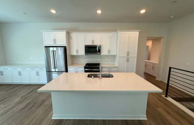 Luxurious 3 Bedroom 2 Bathroom Townhome in Otay Ranch! - 2021 Bravo Loop, Chula Vista, CA 91915 Luxurious 3 Bedroom 2 Bathroom Townhome in Otay Ranch! - 2021 Bravo Loop, Chula Vista, CA 91915