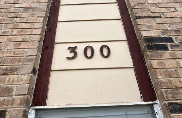 300 Moursund Blvd. #2, San Antonio, TX. 78221 photos photos