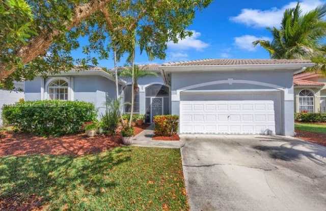 2405 SE 5th Ct - 2405 Southeast 5th Court, Homestead, FL 33033