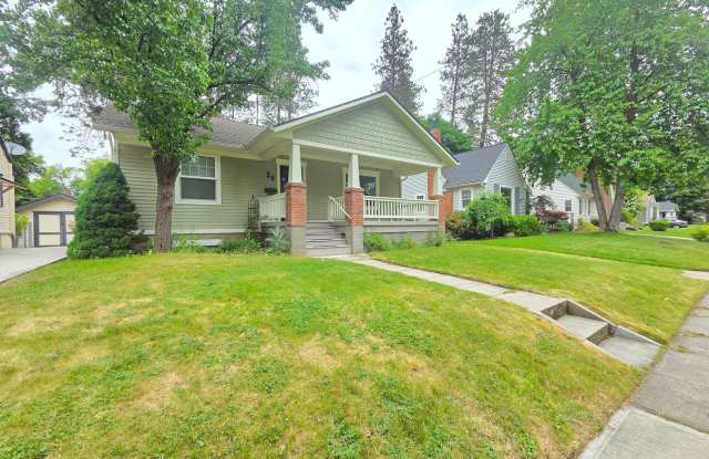 $2,600 - 3 Bed / 2 Bath Beautiful Craftsman Home by Manito Park photos photos