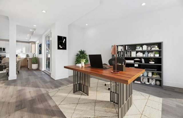 2454 East 15th Street Gallery 4