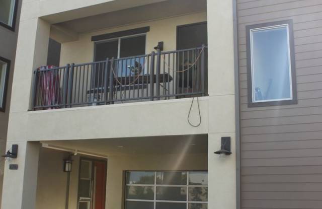 1627 Hampton Dr - 1627 Hampton Dr, Costa Mesa, CA 92627