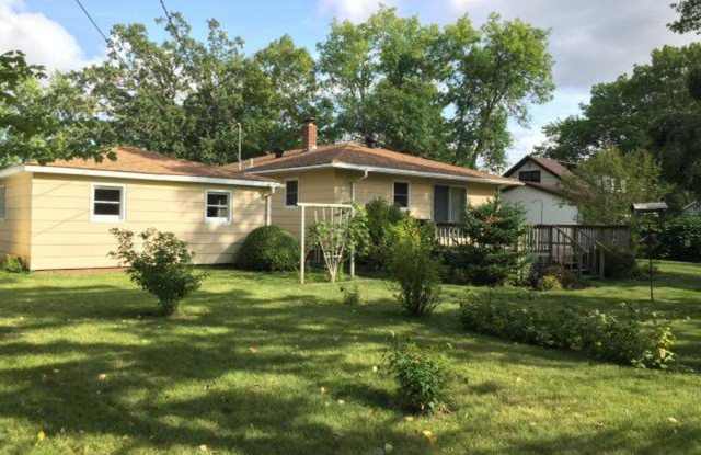 4 Bedroom 2 Bathroom Home photos photos