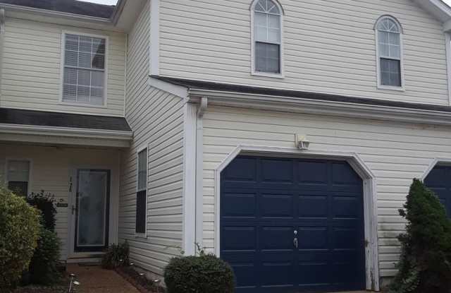 Suffolk: 3 bedrooms, 2.5 bathrooms near Obici photos photos