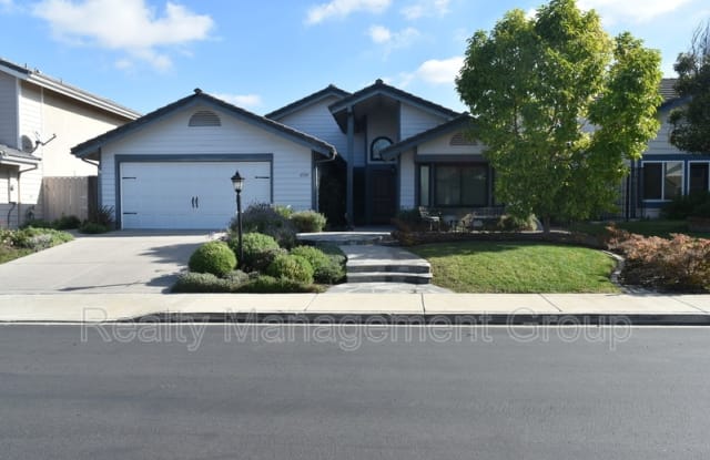 1735 Hawk View Dr - 1735 Hawk View Drive, Encinitas, CA 92024