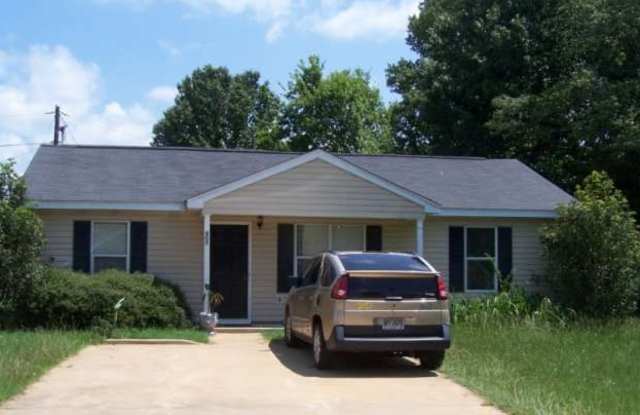903 Faulk Ct Gallery 2