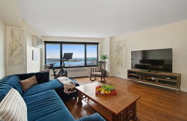 3100 North Lake Shore Drive - 3100 North Lake Shore Drive, Chicago, IL 60657