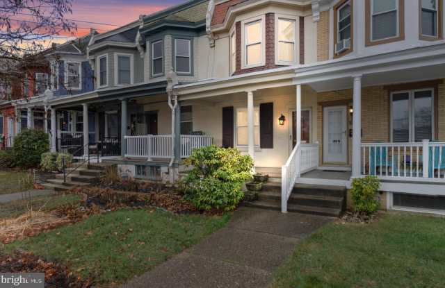 1616 W 16TH Street photos photos