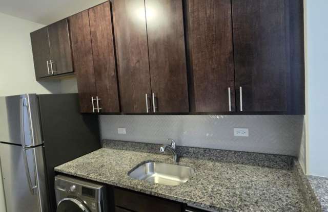 711 West Brompton Ave. photos photos