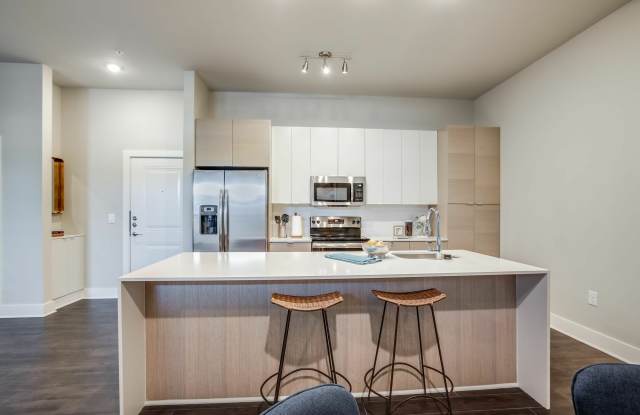 17 South photos photos