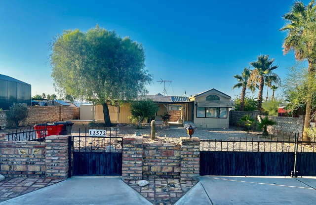 Spacious Park Model with Casita and Mountain Views! photos photos Spacious Park Model with Casita and Mountain Views! photos photos