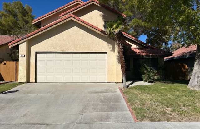 Please contact Vaughn Realty to set up an appointment, 760-446-6561 Gallery 1