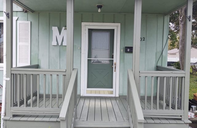 102 Michigan Street - 102 Michigan Street, Mount Clemens, MI 48043