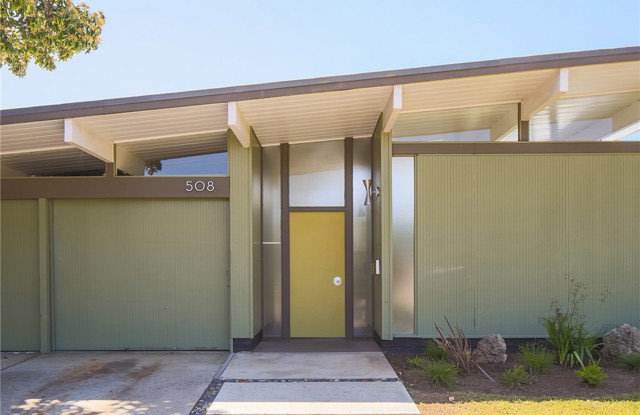 508 South Woodland Street Gallery 2