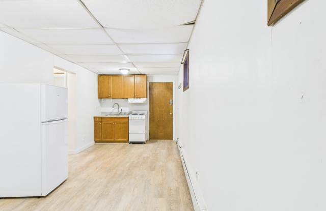 2763 Mack Boulevard - 4 photos photos