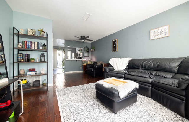 Beautiful 2 Bedroom Townhouse in Santee | Spacious Yard! Gallery 4