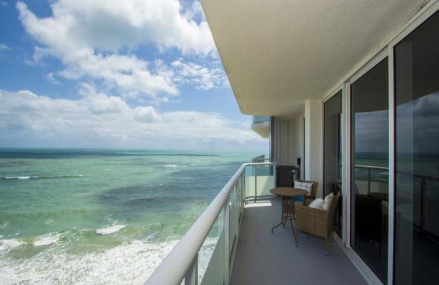 3554 N Ocean Drive Gallery 3