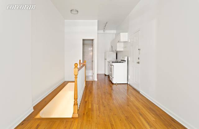 361 West 51st Street Gallery 3