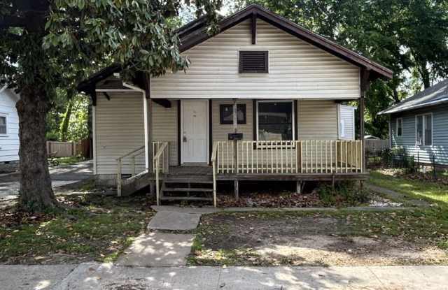 PRICE DROP!  Completely Remodeled 3 BR / 1 BA Single Family Home w/Huge Back Yard photos photos