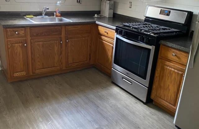 4033 GREEN ST - 4033 Green Street, Philadelphia, PA 19104