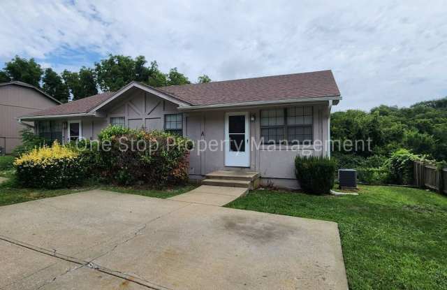 3 bedroom, 2 bathroom duplex in Lee's Summit, MO!! photos photos