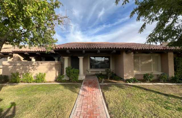 FURNISHED 3 BEDROOM HOME IN TOWN WITH POOL ACCESS! photos photos