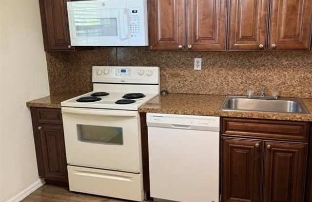 5535 Lakewood Cir photos photos