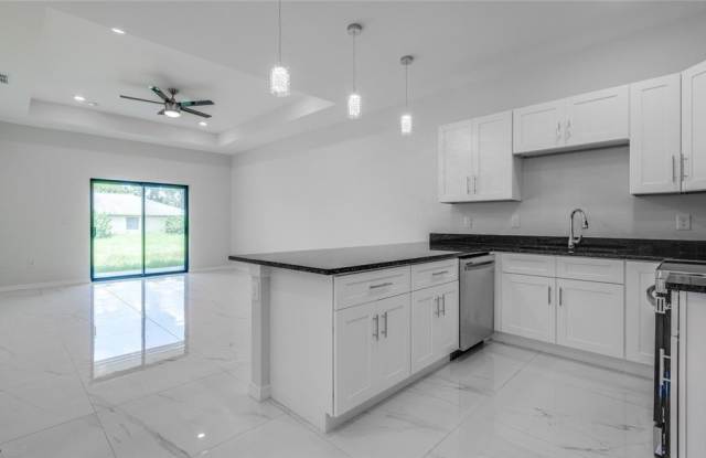 4864 Golfview Boulevard photos photos