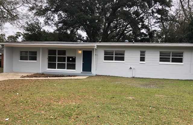 6611 Flagler Dr. Pensacola, FL 32503 MOVE IN SPECIAL!! Waived $350 Cleaning Fee!!!!! - 6611 Flagler Drive, Brent, FL 32503