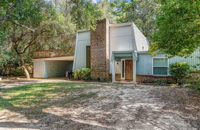 2037 Lewis Turner Boulevard B photos photos