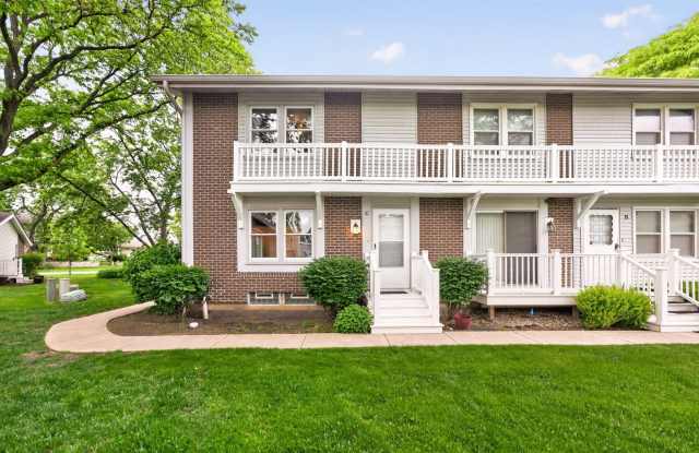 212 Amherst Court photos photos