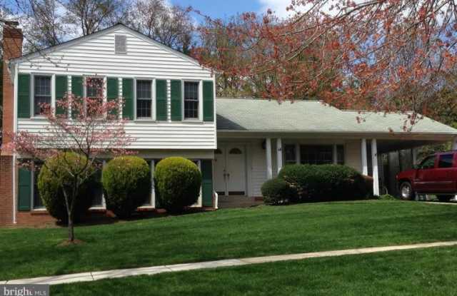 14 PITT COURT - 14 Pitt Court, Rockville, MD 20850