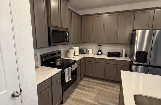 3203 Apple Creek Avenue photos photos