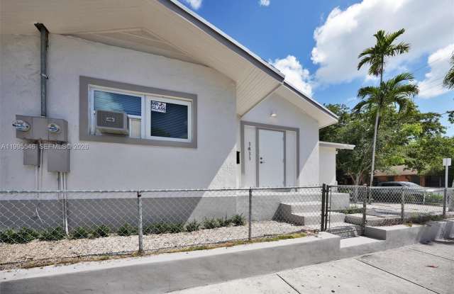 1411 Southwest 3rd Street photos photos