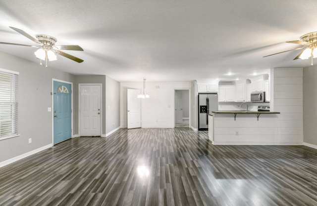 Fantastic One Level Home w/ Several Fabulous Design Touches That Make It Warm And Welcoming photos photos Fantastic One Level Home w/ Several Fabulous Design Touches That Make It Warm And Welcoming photos photos