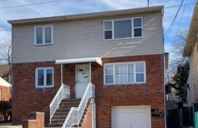 100 Gaston Ave photos photos