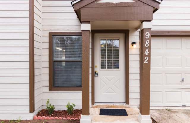 CUTE SMALL HOME 2/1/1 Gallery 3