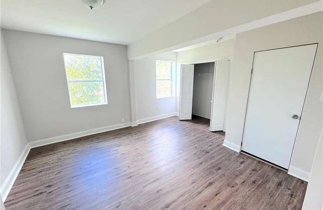 2528 Homehurst Avenue Gallery 2