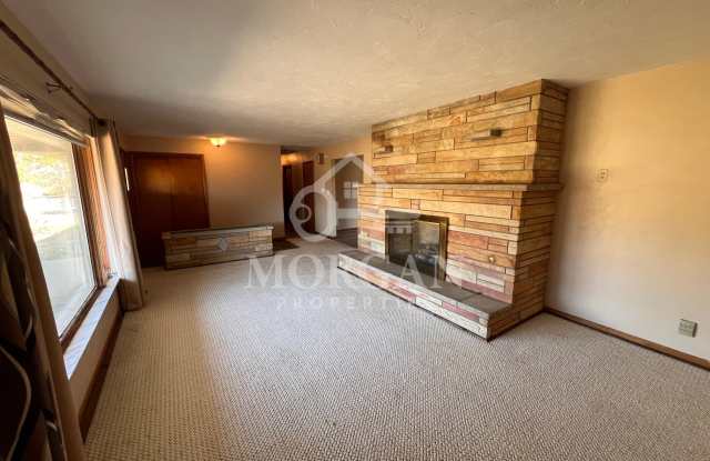 3292 Indiana 9 Gallery 2