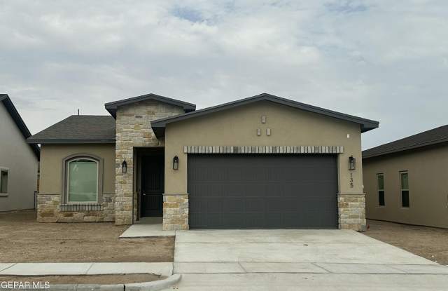 135 Bonnie Trail photos photos